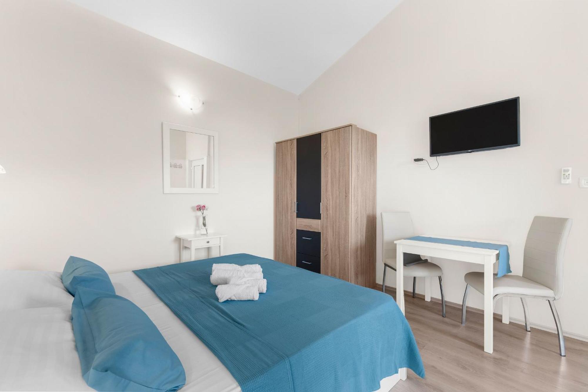 Villa Hope - Apartments With Shared Pool Poreč Cameră foto